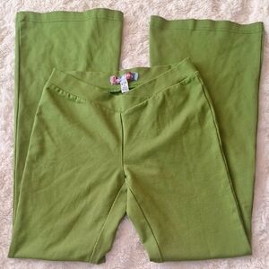 Urban Outfitters Green Pants with Stretchy Fit Size 0/UK 4
